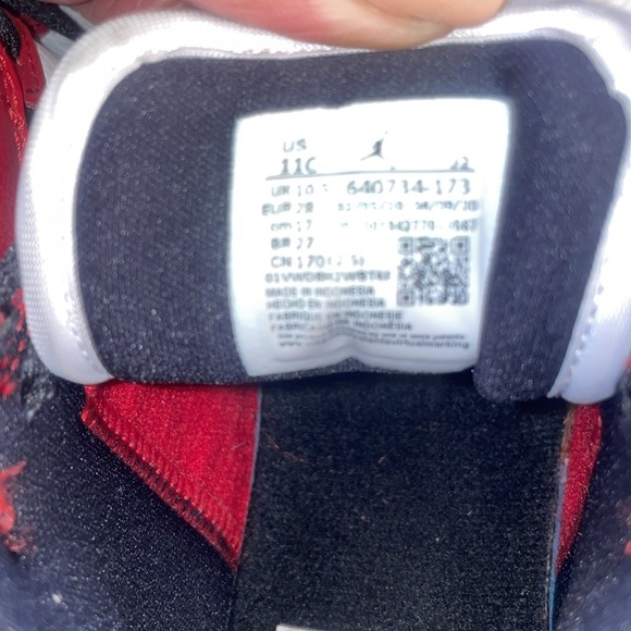 Air Jordan 1 Mid "Chicago 2020" - Picture 5 of 7